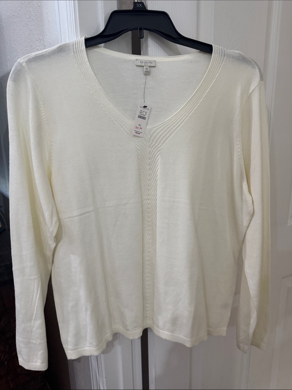 Talbots Cream V-Neck Lightweight Knit Sweater